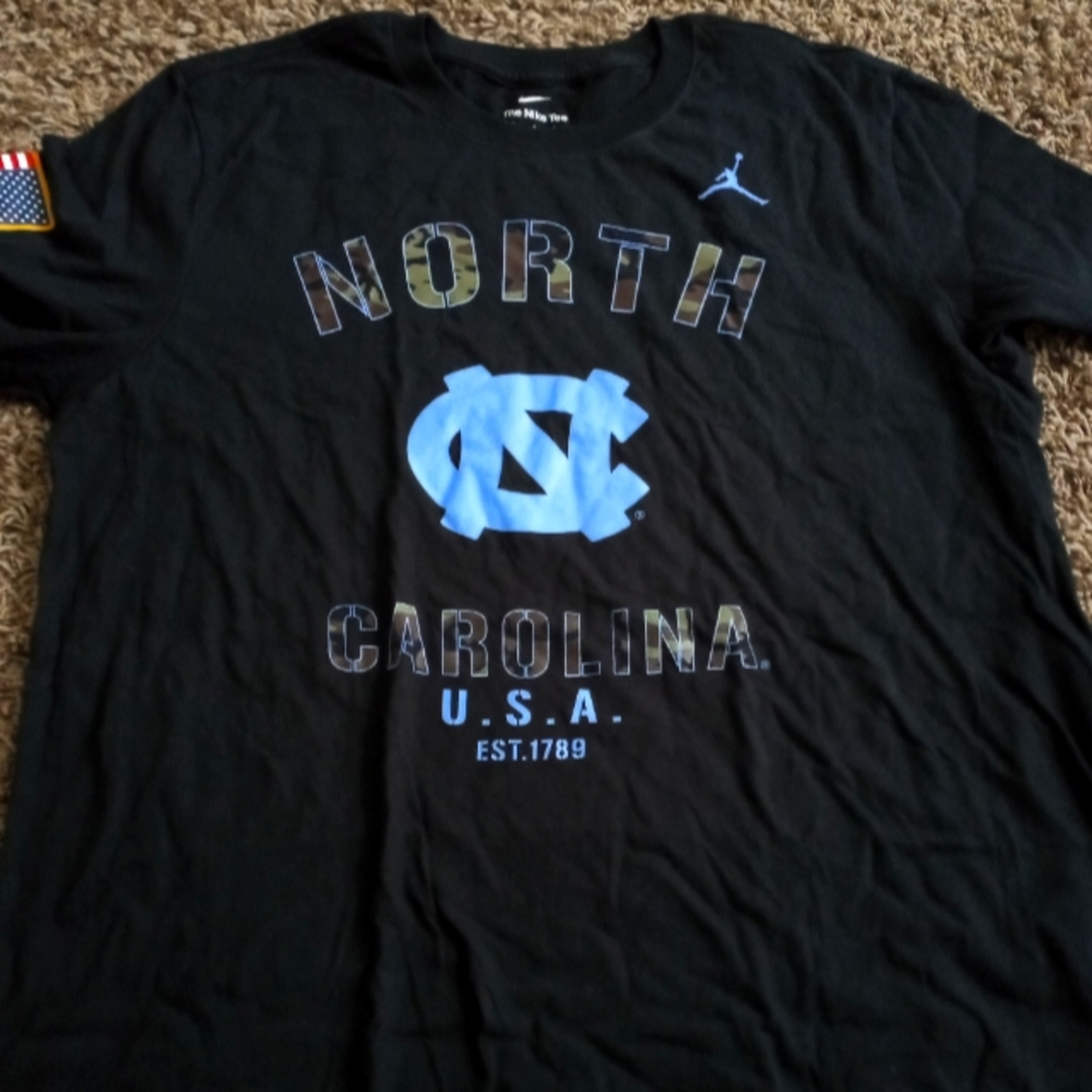 Nike tee shirt